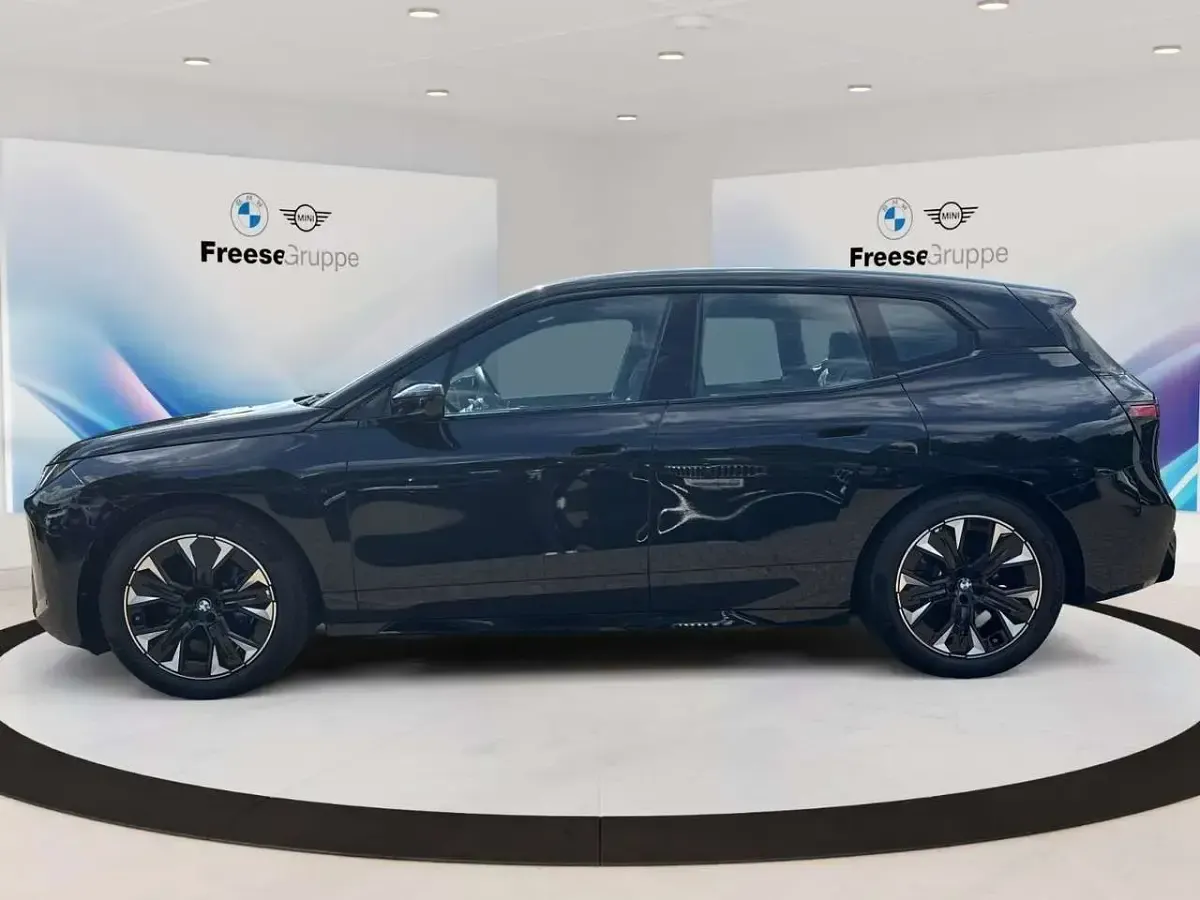 Gebraucht BMW iX Performance 400 kW (544 PS) 2025 Schwarz SUV