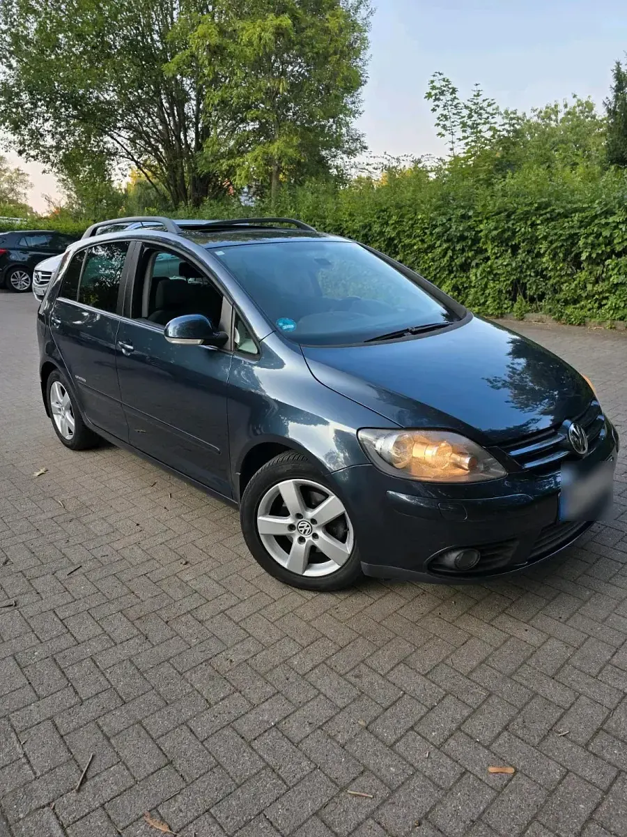 Gebraucht VW Golf Plus Cross 105 PS (77 kW) 2008 Blau Limousine