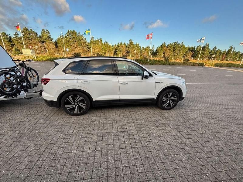 Weiß Gebraucht 2020 VW Touareg SUV | 36.699 € (Superpreis) - Bild 1/4