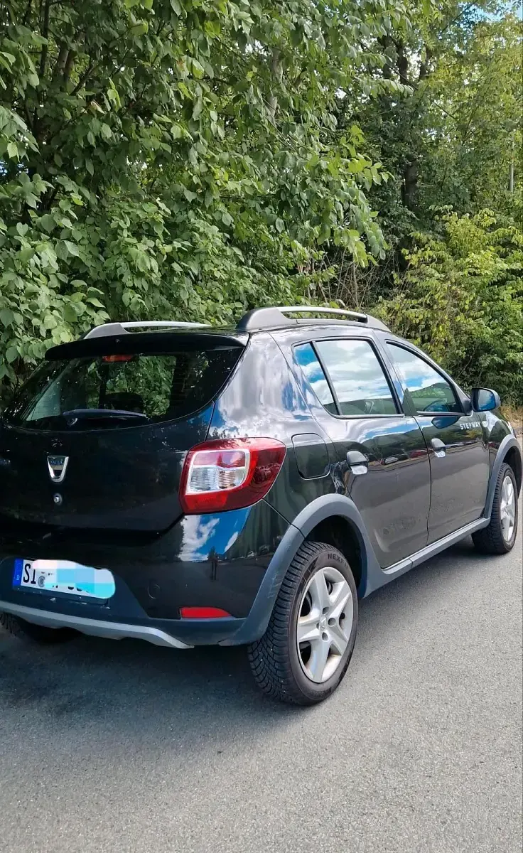 Gebraucht Dacia Sandero Stepway 90 PS (66 kW) 2014 Schwarz SUV