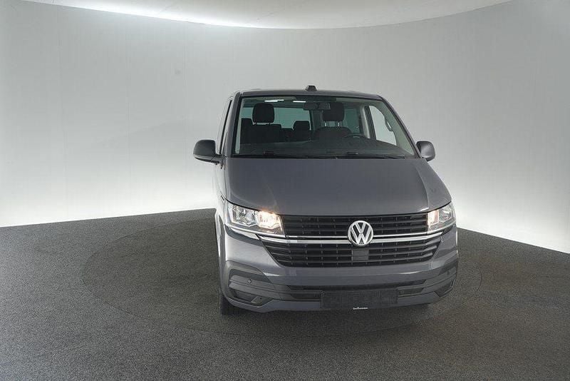 Gebraucht VW Multivan Family 150 PS (110 kW) 2021 Grau Van
