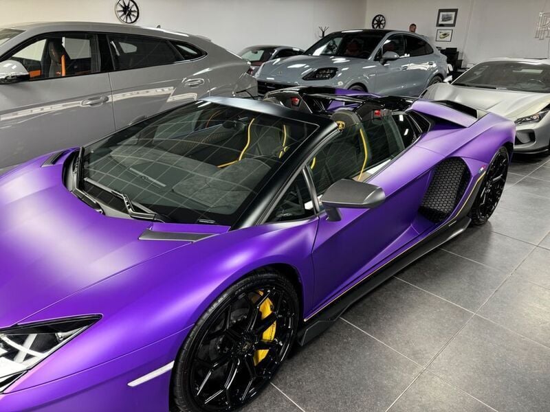 Gebraucht Lamborghini Aventador 780 PS (573 kW) 2022 Violett Cabrio