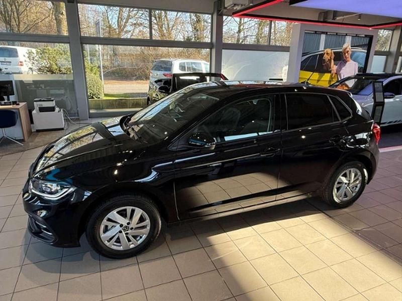 Gebraucht VW Polo Style 95 PS (69 kW) 2024 Schwarz Limousine