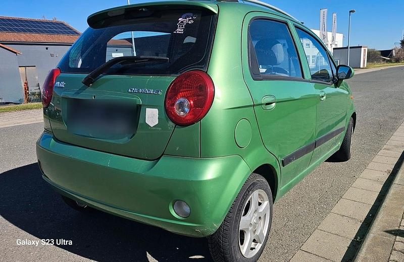 Gebraucht Chevrolet Matiz 66 PS (48 kW) 2009 Grün Kleinwagen