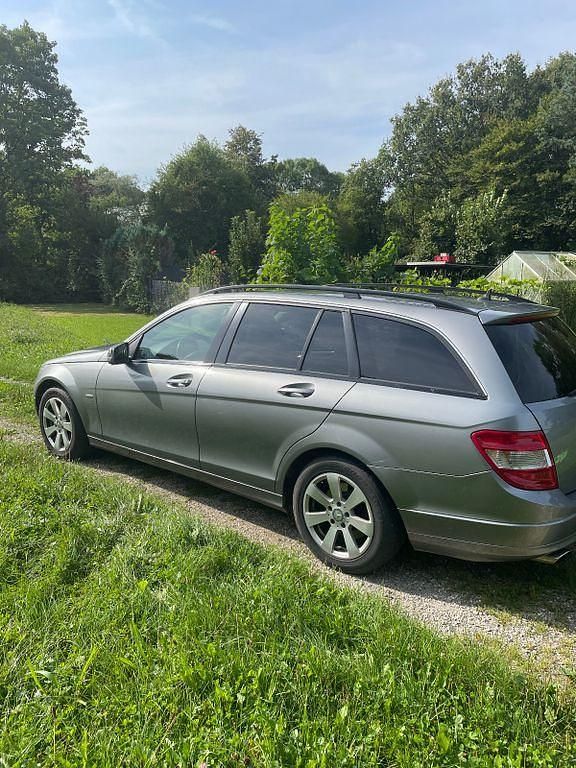 Gebraucht Mercedes C250 Elegance 204 PS (150 kW) 2011 Grau Kombi