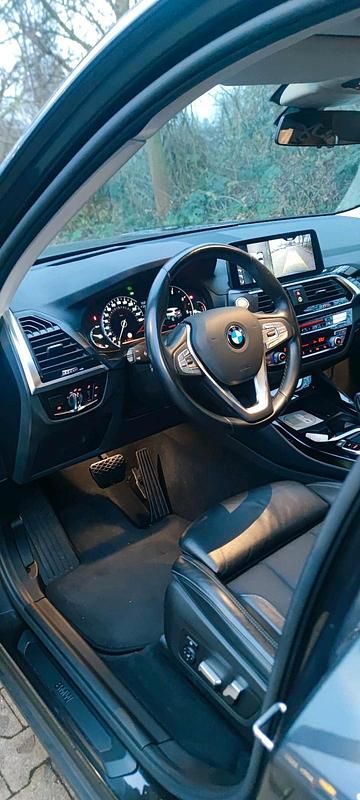 Gebraucht BMW X3 Advantage 190 PS (139 kW) 2017 Grau SUV