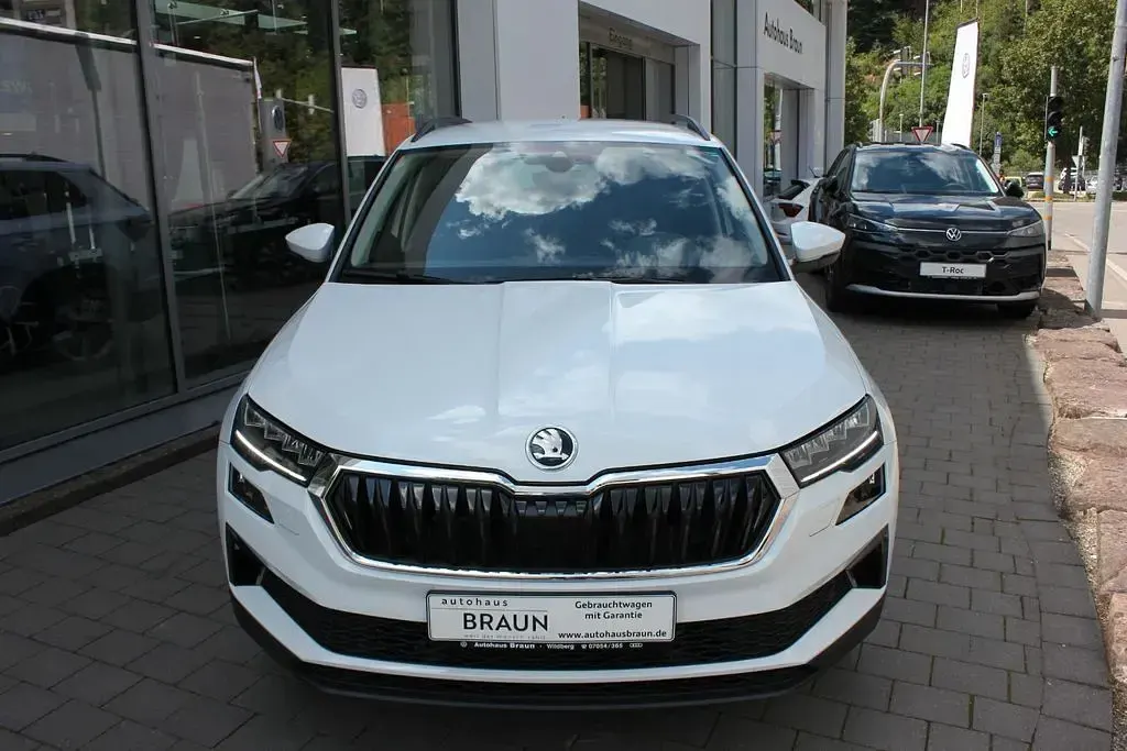 Gebraucht Skoda Karoq Selection 150 PS (110 kW) 2024 Weiß SUV