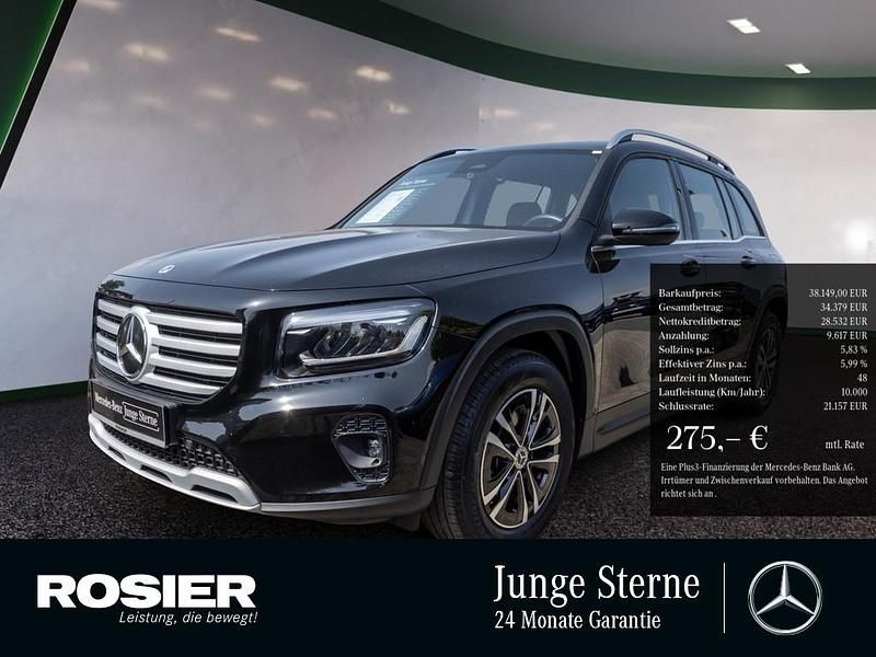 Schwarz / nachtschwarz Gebraucht 2024 Mercedes GLB180 SUV | 37.190 € (Guter Preis) - Bild 1/4