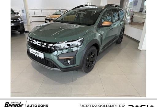 Neu Dacia Jogger Extreme 141 PS (103 kW) 2025 Grün Van / Kleinbus