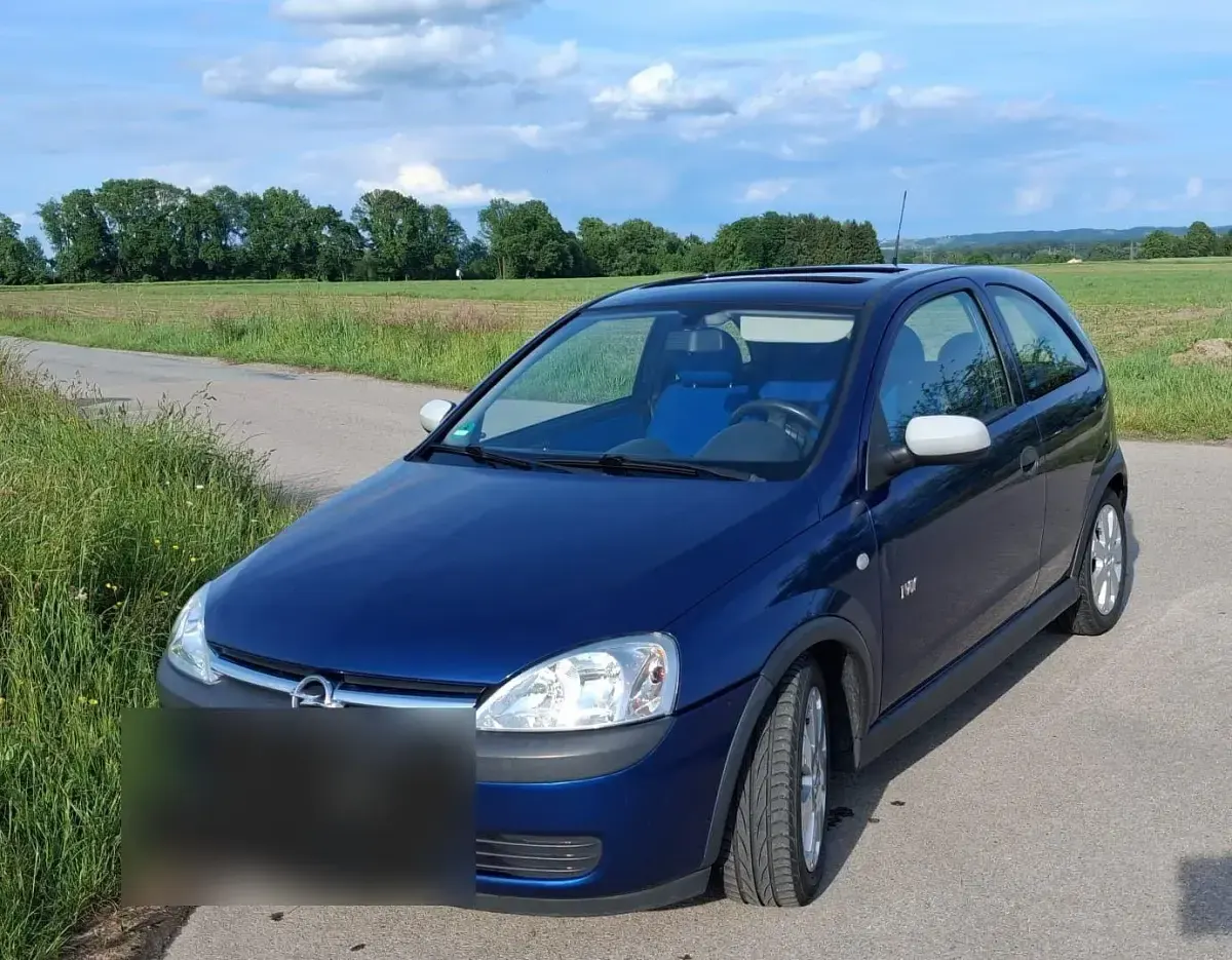 Używany Opel Corsa Njoy 75 KM (55 kW) 2003 Niebieski Hatchback