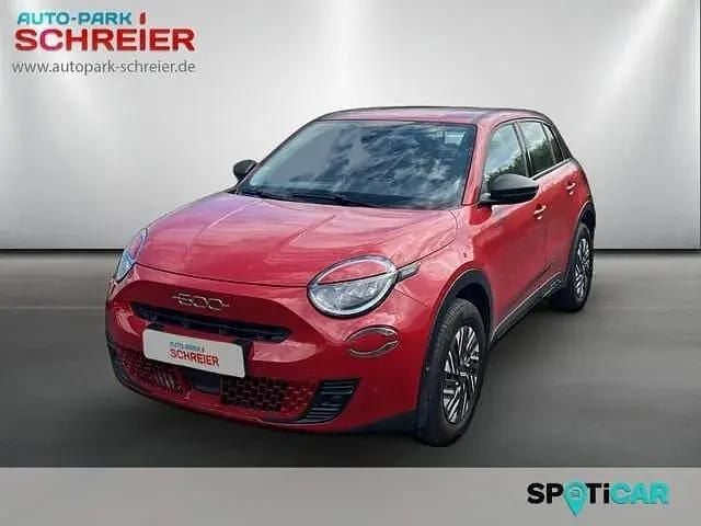 Rot Gebraucht 2024 Fiat 600 SUV | 22.992 € (Guter Preis) - Bild 1/4