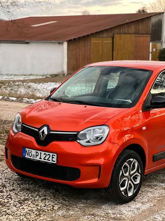 Gebraucht Renault Twingo Equilibre 60 kW (82 PS) 2022 Orange Kleinwagen