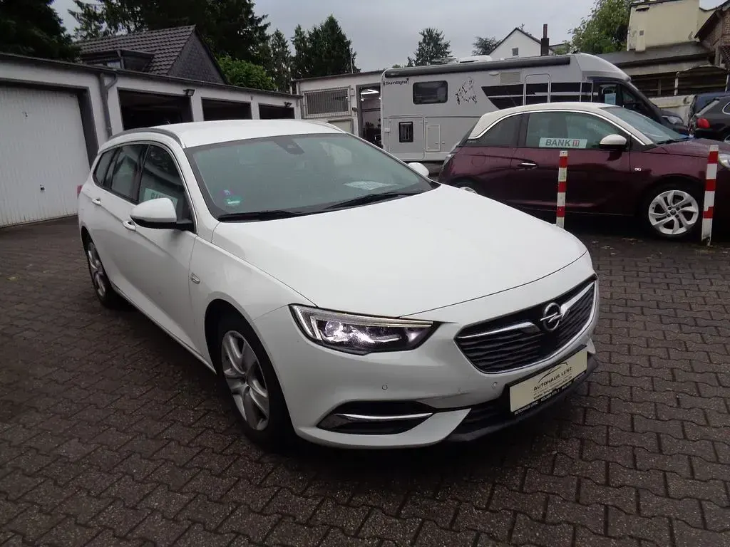 Gebraucht Opel Insignia Business 136 PS (100 kW) 2020 Weiß Limousine