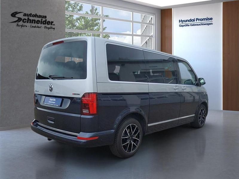 Gebraucht VW Multivan Highline 204 PS (150 kW) 2024 Reflexsilber met./ starlight b Van