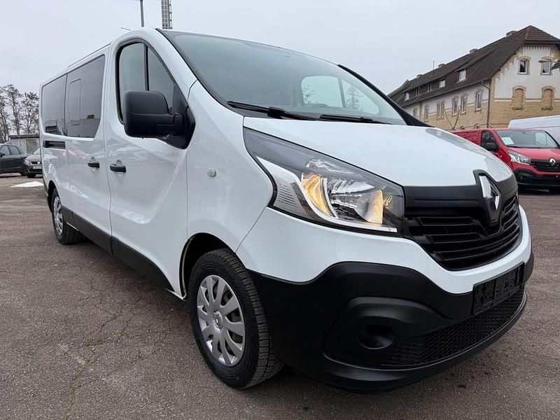 Gebraucht Renault Trafic 125 PS (91 kW) 2017 Weiß Van / Kleinbus