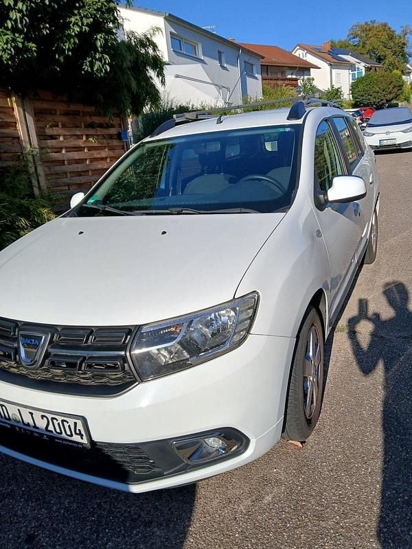 Weiß Gebraucht 2019 Dacia Logan MCV Comfort Kombi | 6.999 € (Superpreis) - Bild 1/4
