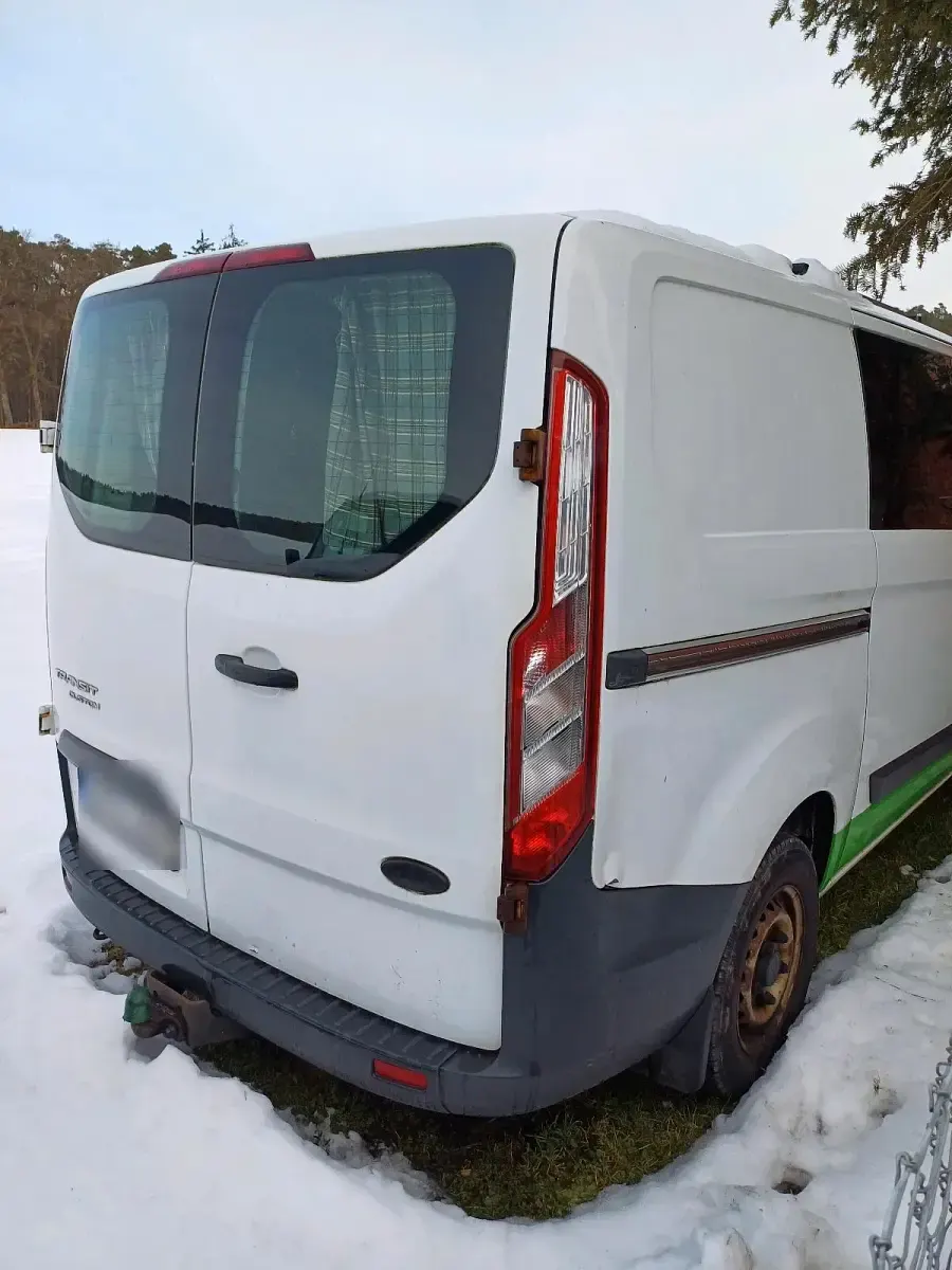 Second-hand Ford Transit 101 CP (74 kW) 2014 Alb Monovolum