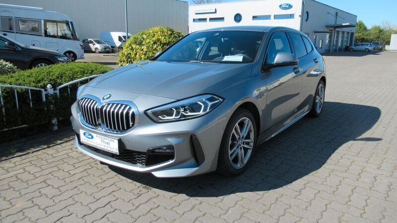 Grau Gebraucht 2024 BMW 118 M Sport Kleinwagen | 28.950 € (Fairer Preis) - Bild 1/4