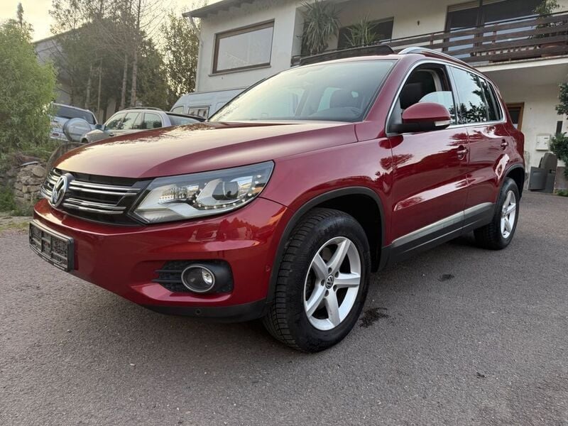 Rot Gebraucht 2013 VW Tiguan Style SUV | 5.990 € (Superpreis) - Bild 1/4