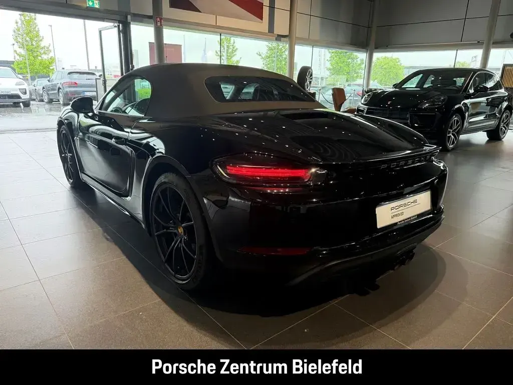 Usata Porsche 718 Boxster 299 CV (219 kW) 2025 Nero Cabrio