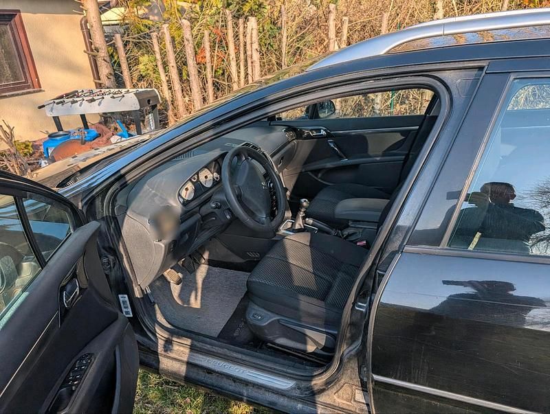 Gebraucht Peugeot 407 140 PS (102 kW) 2010 Schwarz Kombi