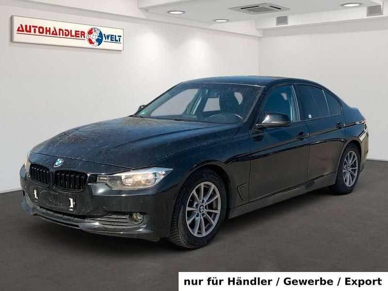 Gebraucht BMW 316 136 PS (100 kW) 2012 Schwarz Limousine