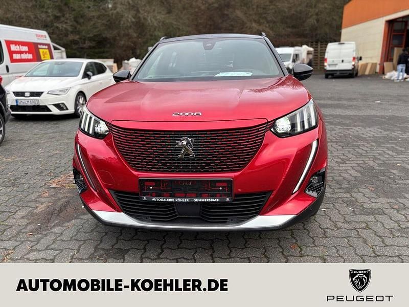 Lackierung elixierrot/typ ver Gebraucht 2021 Peugeot e-2008 Allure GT-Line SUV | 18.990 € (Fairer Preis) - Bild 1/4