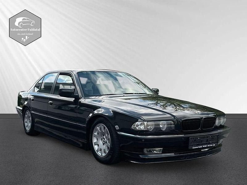 Schwarz Gebraucht 2000 BMW 728 Limousine | 11.990 € (Teuer) - Bild 1/4