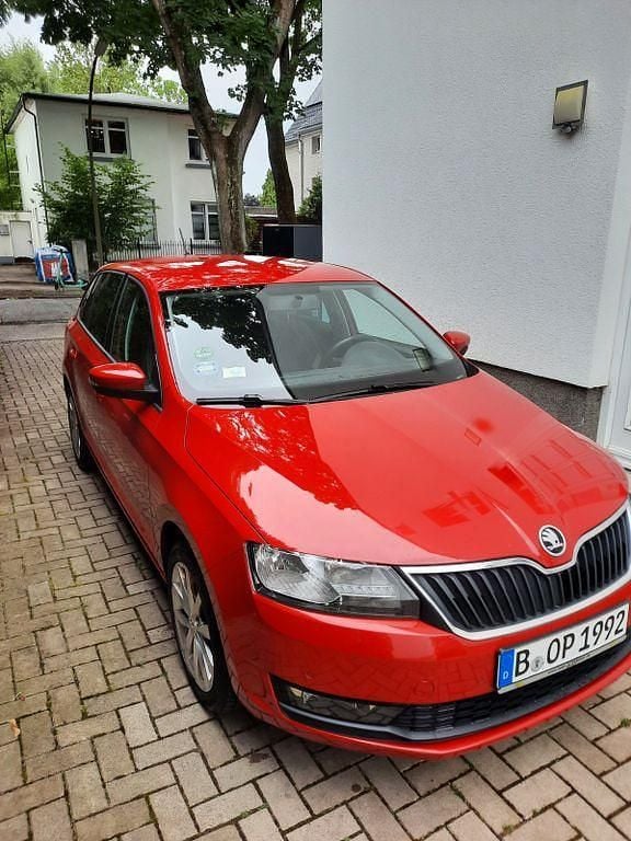 Rot Gebraucht 2019 Skoda Rapid Ambition Limousine | 8.400 € (Guter Preis) - Bild 1/4