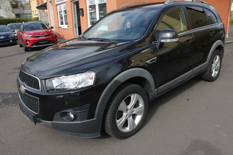 Schwarz Gebraucht 2013 Chevrolet Captiva LT SUV | 7.990 € (Fairer Preis) - Bild 1/4