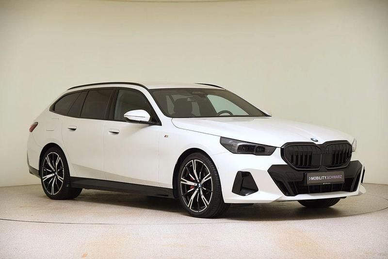 Gebraucht BMW 540 M Sport 286 PS (210 kW) 2025 Weiß Kombi