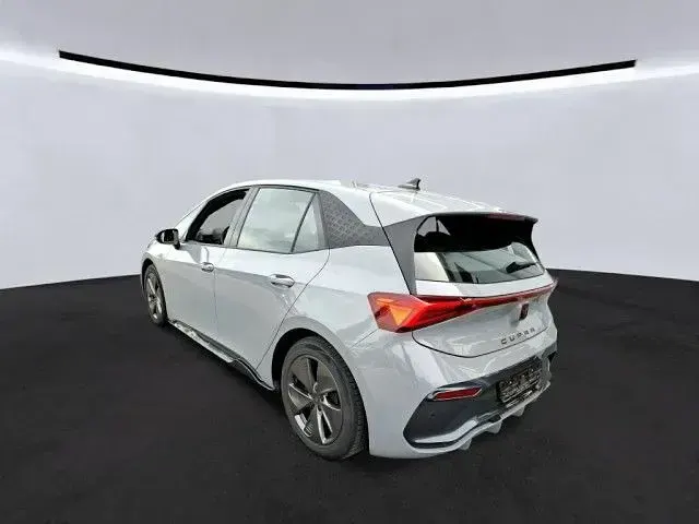 Gebraucht Cupra Born 150 kW (204 PS) 2024 Vaporgrau Kleinwagen
