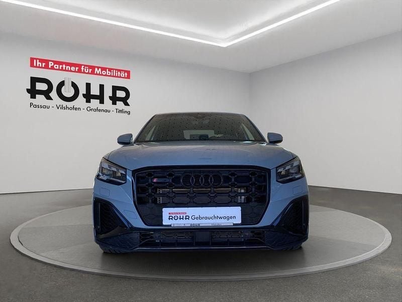 Gebraucht Audi SQ2 Sport 301 PS (221 kW) 2025 Pfeilgrau perleffekt SUV