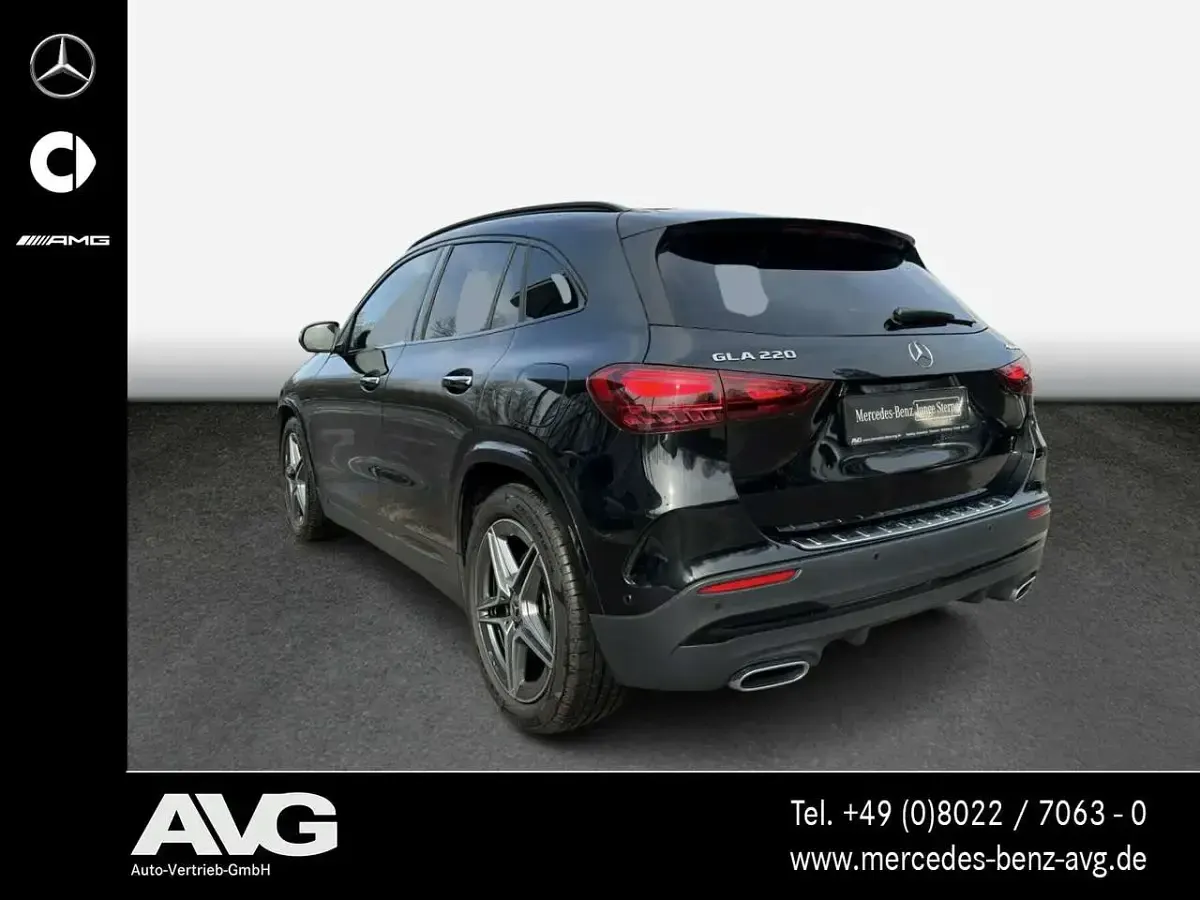 Gebraucht Mercedes GLA220 AMG line 190 PS (139 kW) 2024 Lack kosmosschwarz SUV