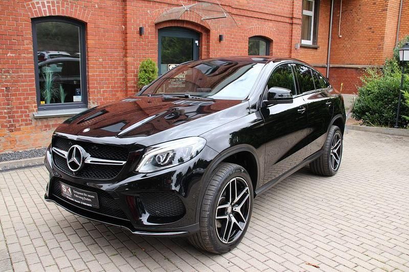 Schwarz Gebraucht 2015 Mercedes GLE350 AMG Coupé | 36.400 € (Fairer Preis) - Bild 1/4