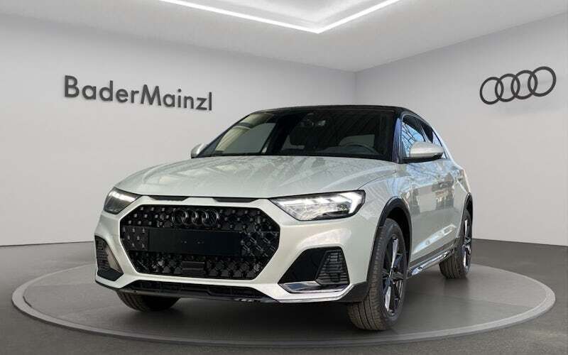 Silber Neu 2025 Audi A1 Ambiente Kleinwagen | 39.755 € (Teuer) - Bild 1/4