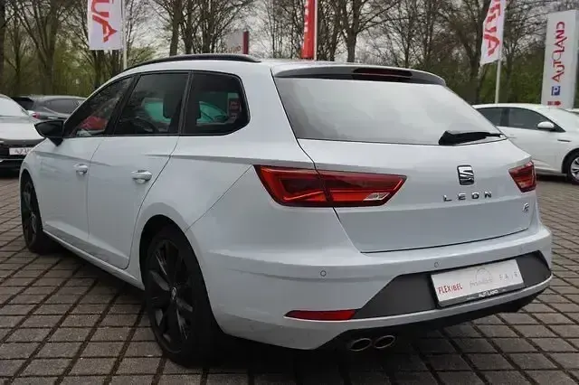 Usata Seat Leon 2020 Grigio