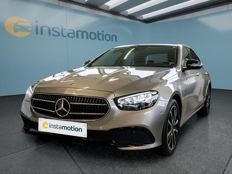 Silber Gebraucht 2021 Mercedes E400 Limousine | 50.999 € (Teuer) - Bild 1/4