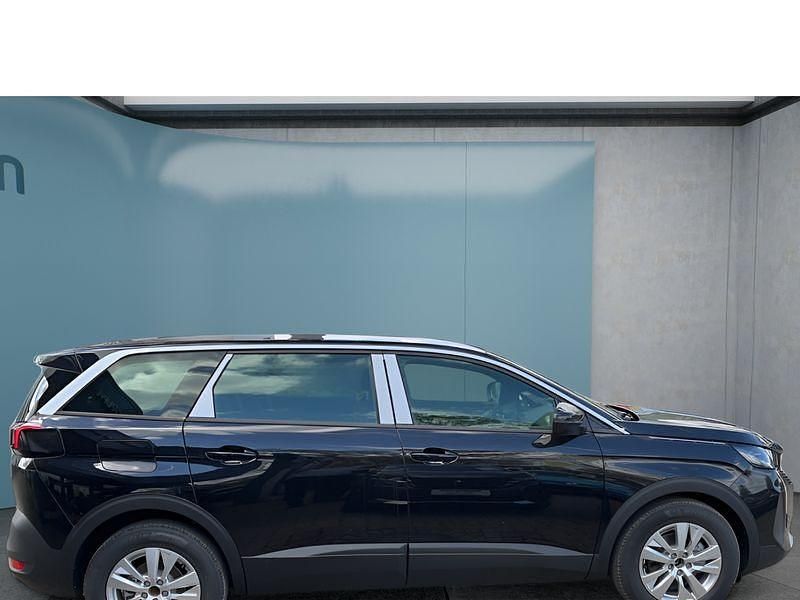 Gebraucht Peugeot 5008 Active 131 PS (96 kW) 2024 Schwarz Van / Kleinbus