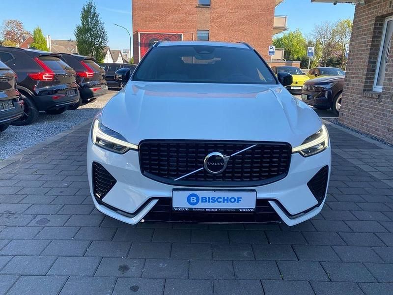 Gebraucht Volvo XC60 Plus 197 PS (144 kW) 2023 Weiß SUV