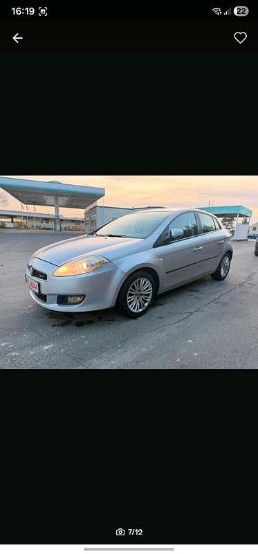 Silber Gebraucht 2009 Fiat Bravo Kleinwagen | 4.300 € (Teuer) - Bild 1/3