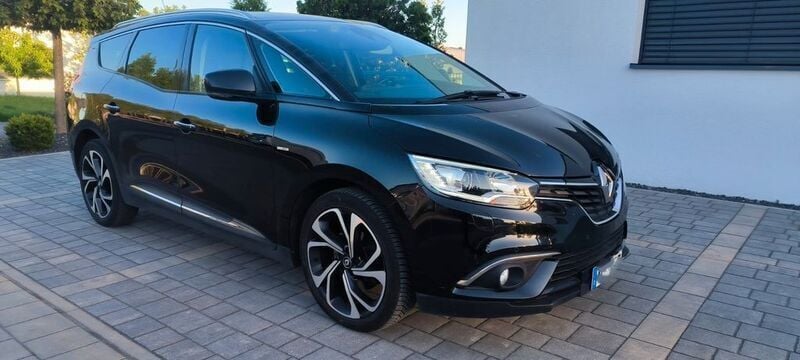 Schwarz Gebraucht 2017 Renault Grand Scénic IV Bose Edition Van / Kleinbus | 12.990 € (Guter Preis) - Bild 1/4