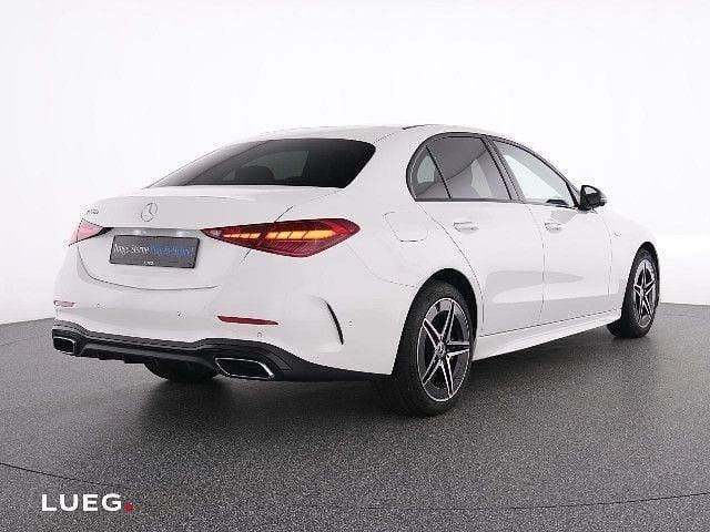 Weiß Gebraucht 2025 Mercedes C300e AMG line Limousine | 48.980 € (Fairer Preis) - Bild 1/4