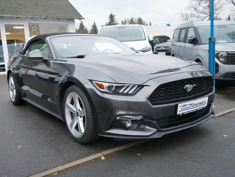 Grau Gebraucht 2016 Ford Mustang Convertible Cabrio | 28.795 € (Fairer Preis) - Bild 1/4