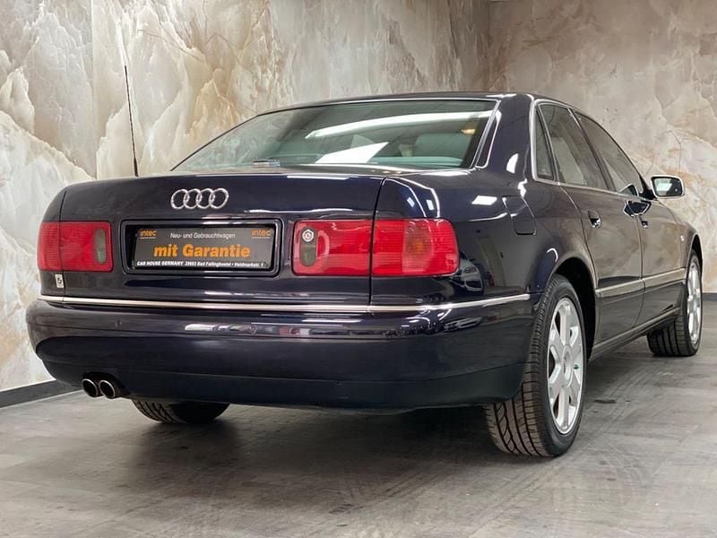 Gebraucht Audi S8 Sport 360 PS (264 kW) 2001 Blau Limousine