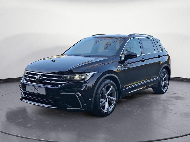 Gebraucht VW Tiguan R-line 150 PS (110 kW) 2024 Schwarz SUV