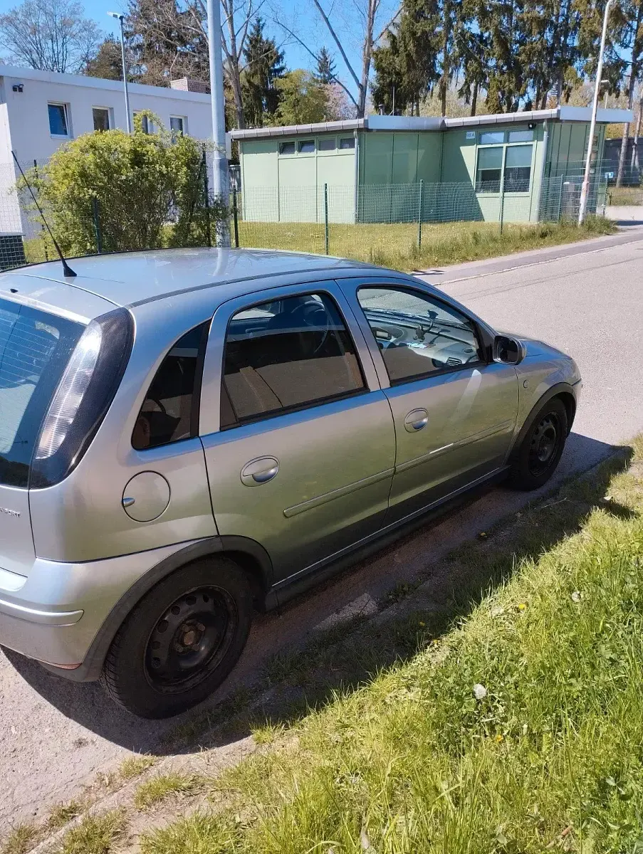 Gebraucht Opel Corsa 80 PS (58 kW) 2005 Grau Kleinwagen