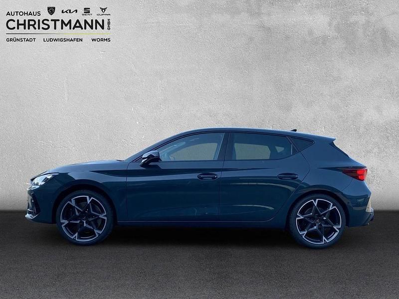 Neu Cupra Leon VZ 300 PS (220 kW) 2025 Blau Limousine