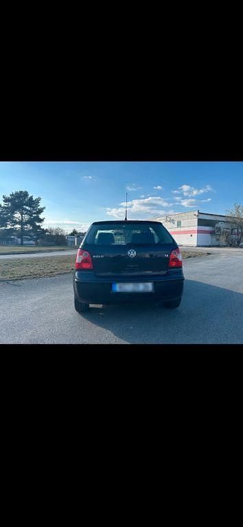 Brugt VW Polo Basis 75 HK (55 kW) 2003 Sort Sedan