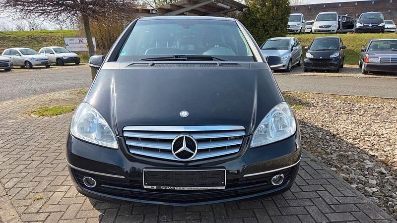 Gebraucht Mercedes A150 95 PS (69 kW) 2009 Schwarz Limousine